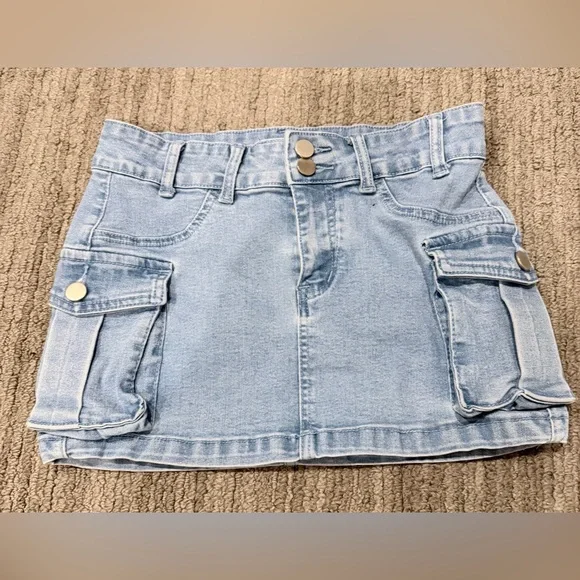 Juniors Blue Denim Cargo Mini Skirt - Picture 5 of 14